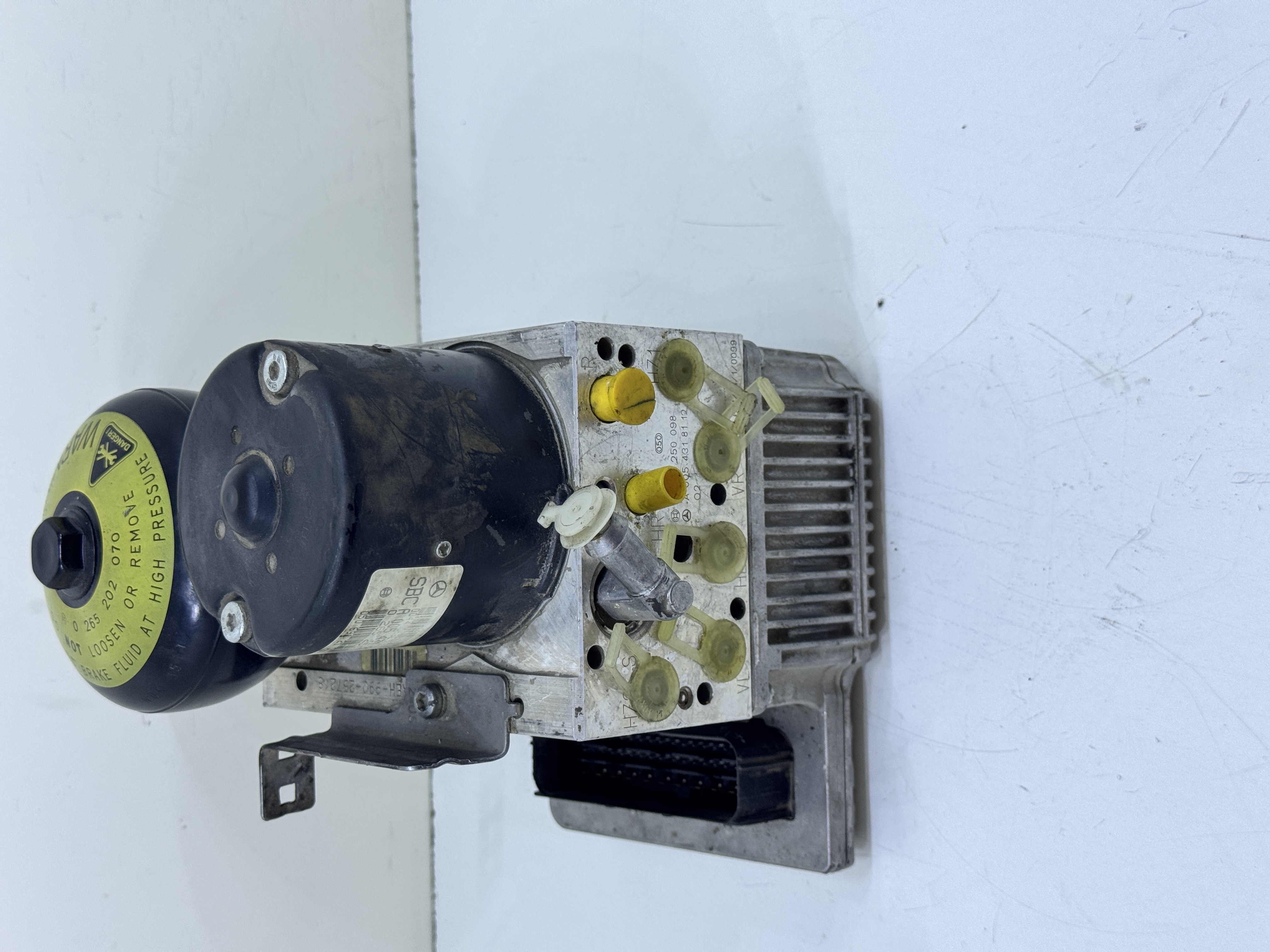 A0054318112 ABS / SBC Beyni gerçek ürün fotoğrafı