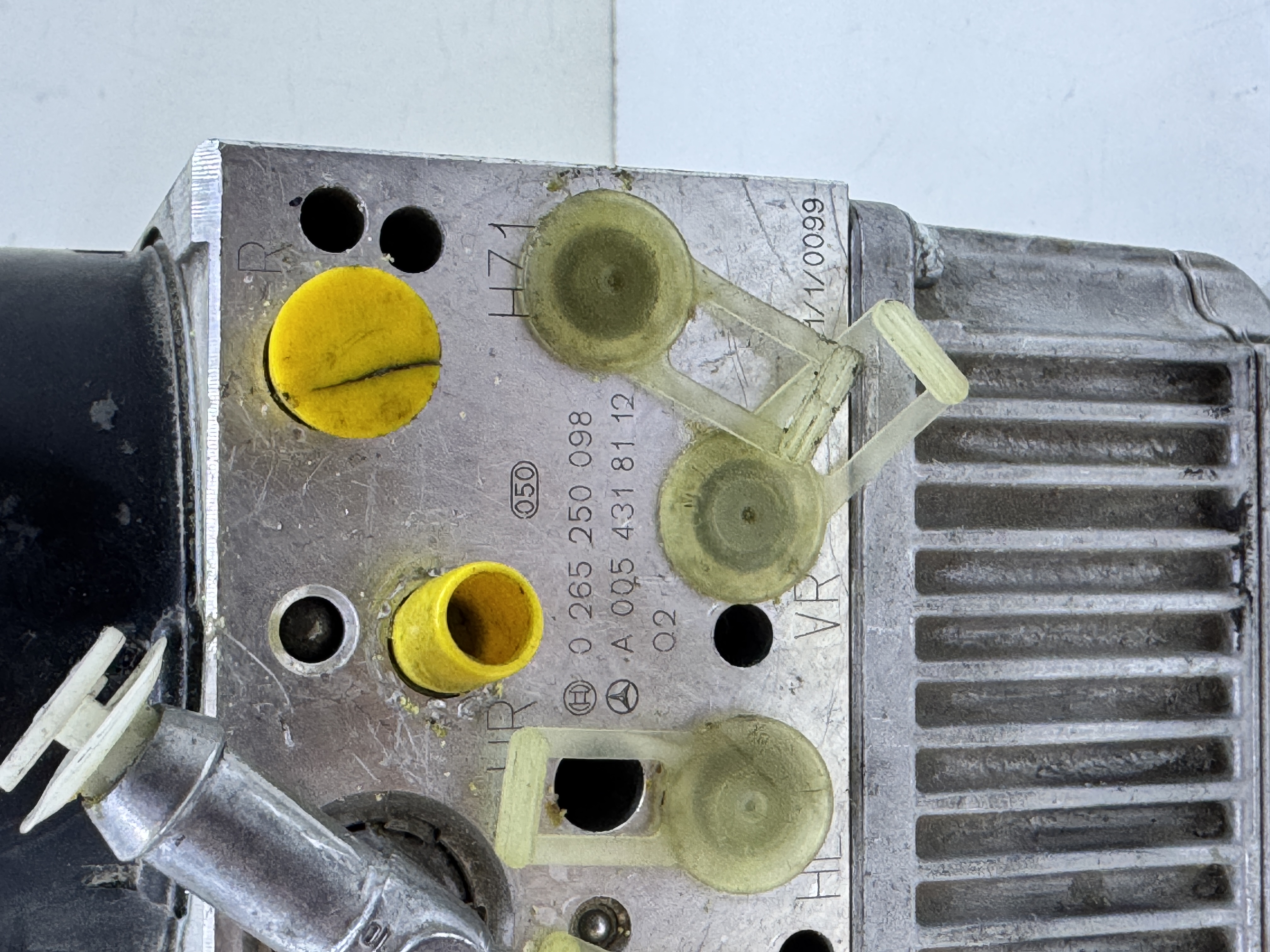 A0054318112 ABS / SBC Beyni gerçek ürün fotoğrafı