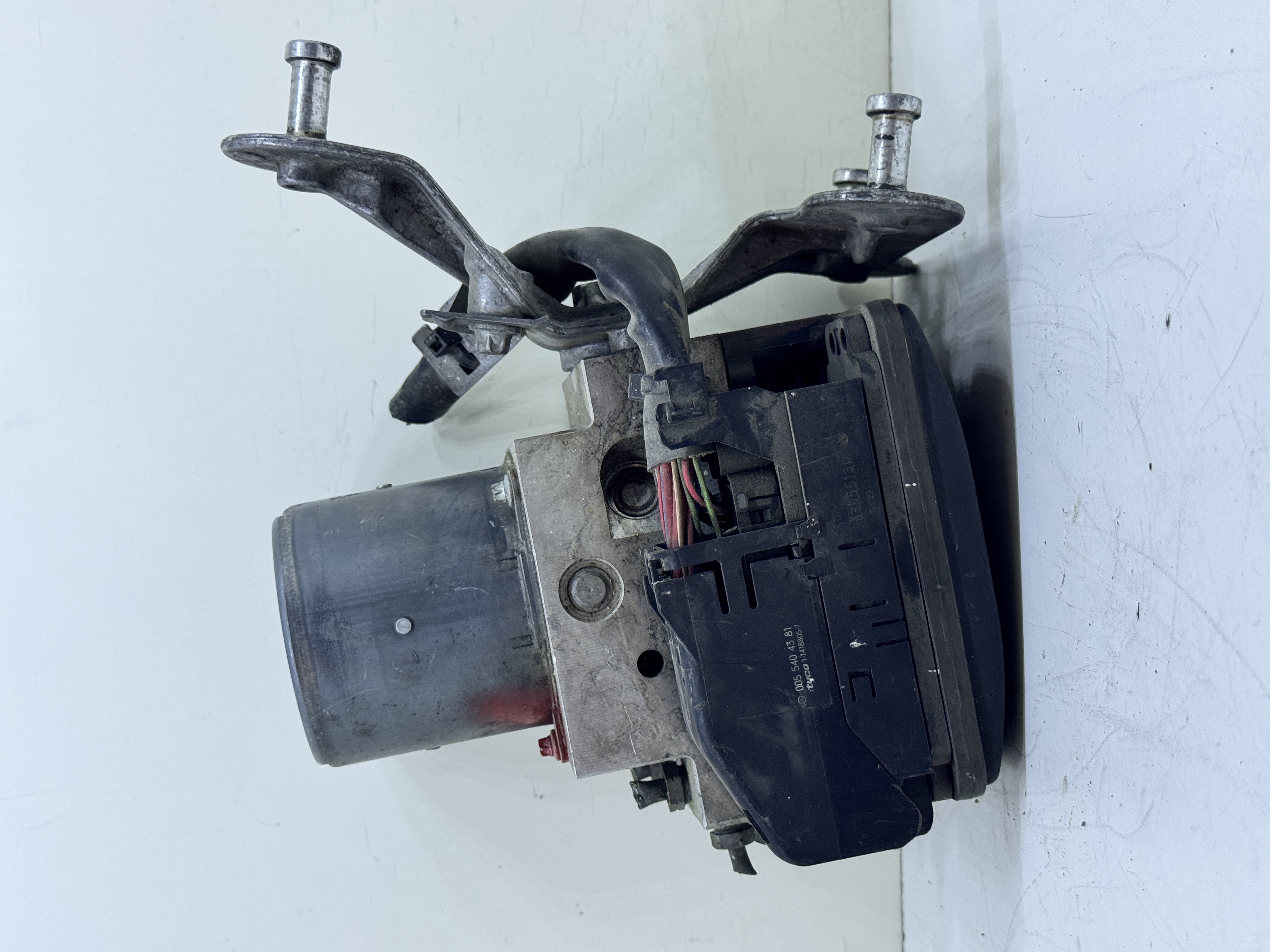 A2114313812 ABS / SBC Beyni gerçek ürün fotoğrafı